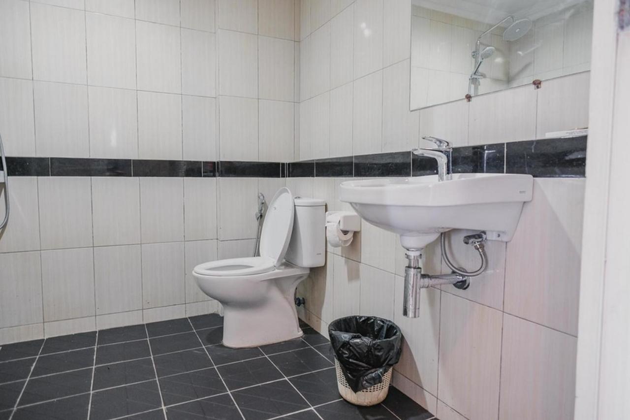 Reddoorz Plus Near Pelabuhan Merak Cilegon Exterior foto